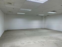 Imm Building (D22), Retail #473167641